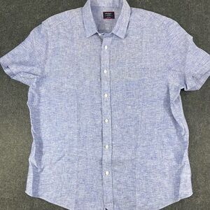 UNTUCKit Light Blue Short Sleeve Shirt